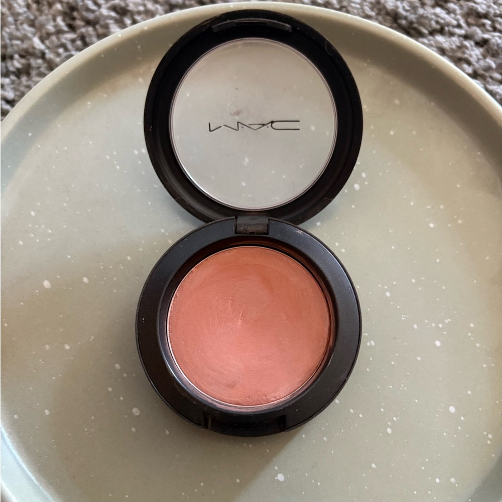 MAC Cosmetics Sheertone Blush in Gingerly